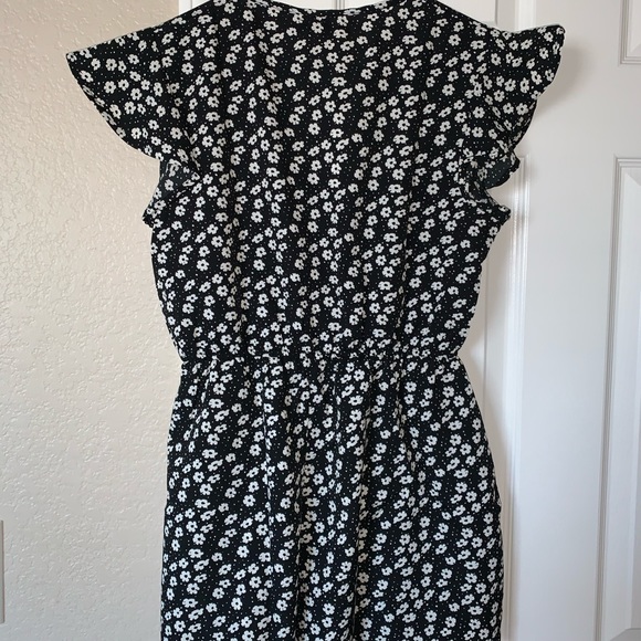 SALE! Boohoo wrap romper playsuit - Picture 3 of 4